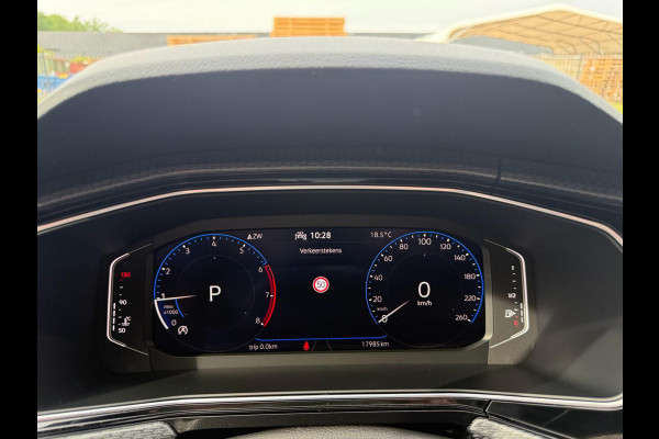 Volkswagen T-Cross 1.0 TSI R-Line | 1E EIGENAAR | 3/6/12MND GARANTIE| AUTOMAAT | LED | CARPLAY | DIGITAAL COCKPIT | DAB | CRUISE |