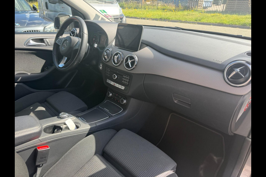 Mercedes-Benz B-Klasse 180 Ambition | 1E EIGENAAR | 3/6/12MND GARANTIE | NAVI | LED | AICRO | CRUISE | TREKHAAK |