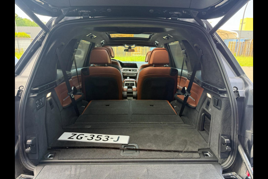 BMW X7 xDrive40i 6p. | 2E EIGENAAR | 3/6/12MND GARANTIE| M-SPORT |PANO | LASER | LED | B&W | MASSAGE | CARPLAY | TREKHAAK | DAB | BOMVOL |