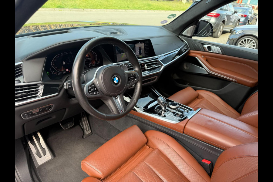 BMW X7 xDrive40i 6p. | 2E EIGENAAR | 3/6/12MND GARANTIE| M-SPORT |PANO | LASER | LED | B&W | MASSAGE | CARPLAY | TREKHAAK | DAB | BOMVOL |