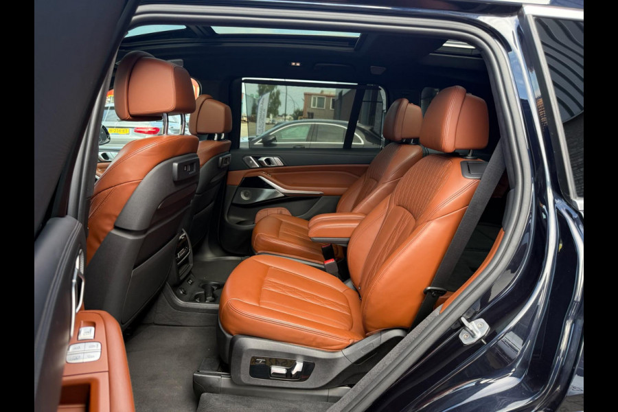 BMW X7 xDrive40i 6p. | 2E EIGENAAR | 3/6/12MND GARANTIE| M-SPORT |PANO | LASER | LED | B&W | MASSAGE | CARPLAY | TREKHAAK | DAB | BOMVOL |