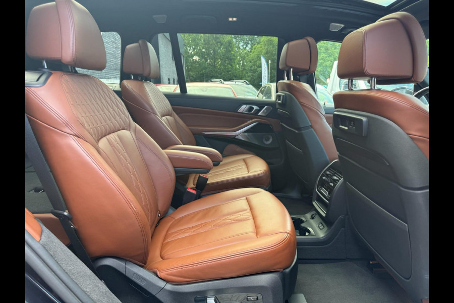 BMW X7 xDrive40i 6p. | 2E EIGENAAR | 3/6/12MND GARANTIE| M-SPORT |PANO | LASER | LED | B&W | MASSAGE | CARPLAY | TREKHAAK | DAB | BOMVOL |