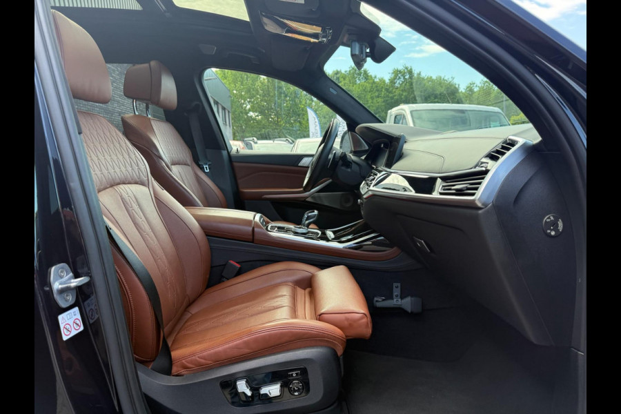 BMW X7 xDrive40i 6p. | 2E EIGENAAR | 3/6/12MND GARANTIE| M-SPORT |PANO | LASER | LED | B&W | MASSAGE | CARPLAY | TREKHAAK | DAB | BOMVOL |