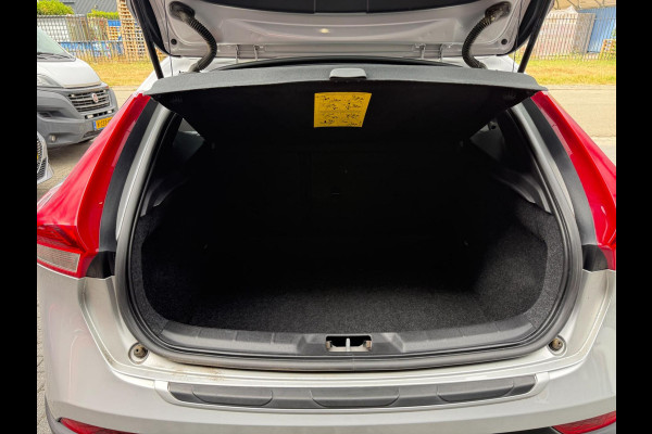 Volvo V40 Cross Country 1.5 T3 Summum | 2E EIGENAAR | 3/6 of 12 MND GARANTIE | PANO DAK | CAMERA | NAVI | MEMORY |