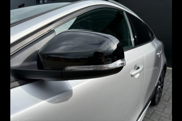 Volvo V40 Cross Country 1.5 T3 Summum | 2E EIGENAAR | 3/6 of 12 MND GARANTIE | PANO DAK | CAMERA | NAVI | MEMORY |