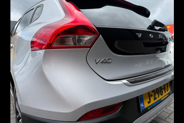 Volvo V40 Cross Country 1.5 T3 Summum | 2E EIGENAAR | 3/6 of 12 MND GARANTIE | PANO DAK | CAMERA | NAVI | MEMORY |