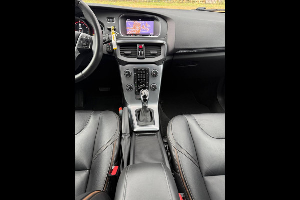 Volvo V40 Cross Country 1.5 T3 Summum | 2E EIGENAAR | 3/6 of 12 MND GARANTIE | PANO DAK | CAMERA | NAVI | MEMORY |