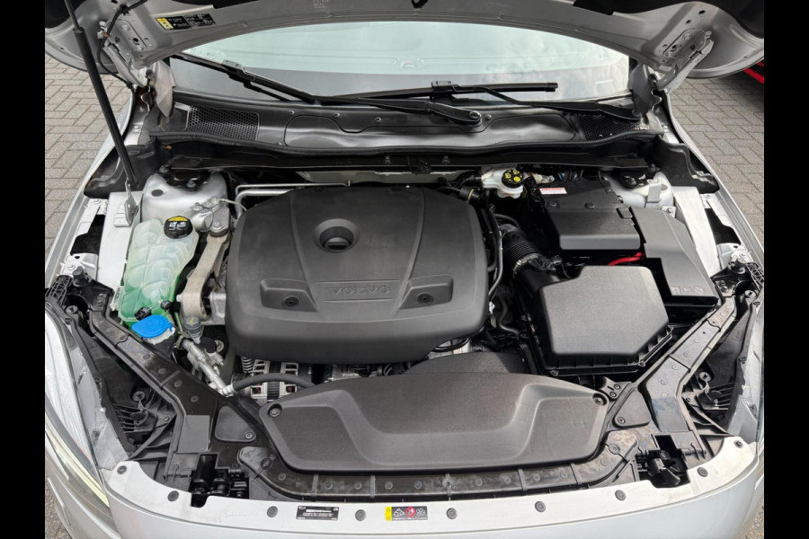 Volvo V40 Cross Country 1.5 T3 Summum | 2E EIGENAAR | 3/6 of 12 MND GARANTIE | PANO DAK | CAMERA | NAVI | MEMORY |