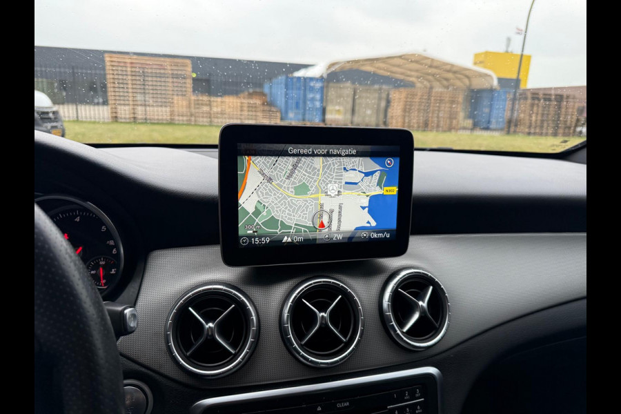 Mercedes-Benz CLA-Klasse Shooting Brake 180 d Business Solution | 1E EIGENAAR | 3/6/12MND GARANTIE | AUTOMAAT | AIRCO | CRUISE | NAVI | LMV | LED | TREKHAAK |