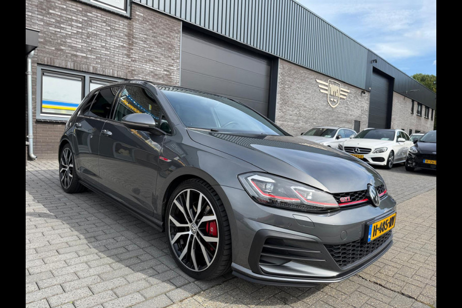 Volkswagen Golf 2.0 TSI GTI Performance | 3/6/12MND GARANTIE | PANO | LED | ACC | TREKHAAK | NAVI | STOELVERW. |