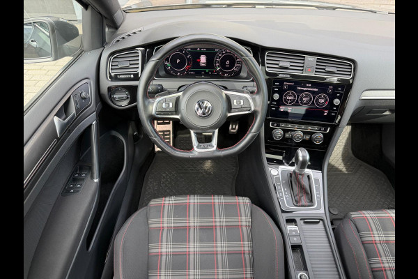 Volkswagen Golf 2.0 TSI GTI Performance | 3/6/12MND GARANTIE | PANO | LED | ACC | TREKHAAK | NAVI | STOELVERW. |