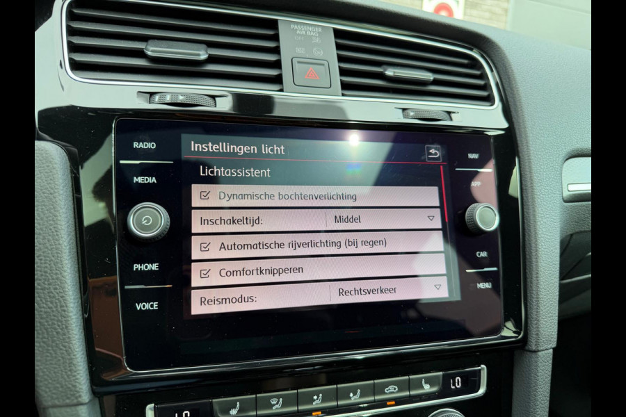 Volkswagen Golf 2.0 TSI GTI Performance | 3/6/12MND GARANTIE | PANO | LED | ACC | TREKHAAK | NAVI | STOELVERW. |