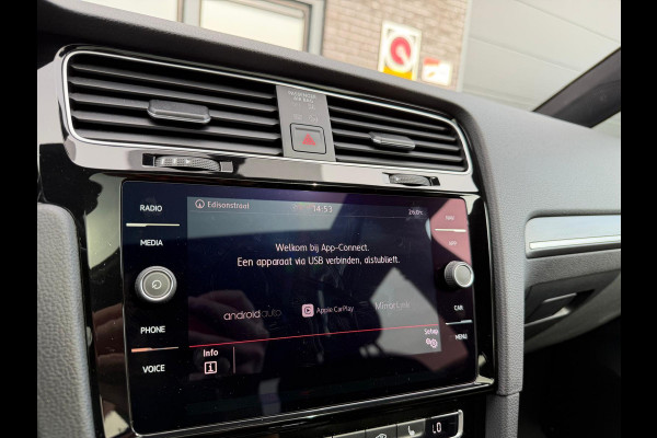Volkswagen Golf 2.0 TSI GTI Performance | 3/6/12MND GARANTIE | PANO | LED | ACC | TREKHAAK | NAVI | STOELVERW. |