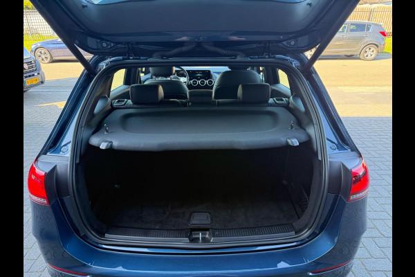 Mercedes-Benz B-Klasse 180 Business Solution AMG | 3/6/12MND GARANTIE | AUTOMAAT | LED | CRUISE | CARPLAY | DAB | AIRCO | STOELVERWM. |