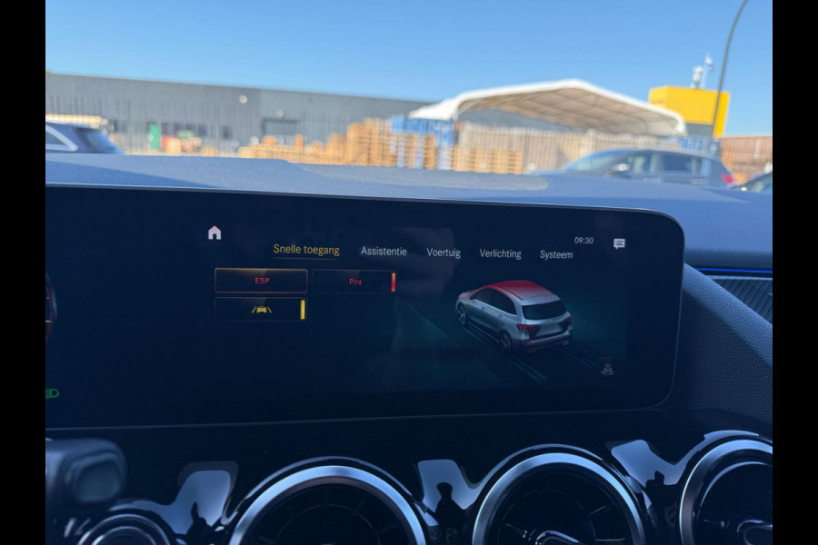 Mercedes-Benz B-Klasse 180 Business Solution AMG | 3/6/12MND GARANTIE | AUTOMAAT | LED | CRUISE | CARPLAY | DAB | AIRCO | STOELVERWM. |