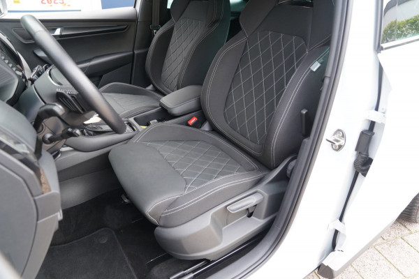 Škoda Karoq 1.5 TSI ACT Sportline Business|Prijs rijklaar incl.12 mnd garantie| Navi Keyless Stoel/Stuur+achterbank verw. Carplay