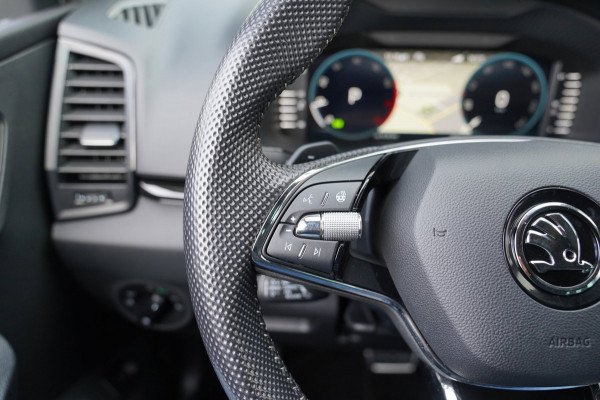 Škoda Karoq 1.5 TSI ACT Sportline Business|Prijs rijklaar incl.12 mnd garantie| Navi Keyless Stoel/Stuur+achterbank verw. Carplay