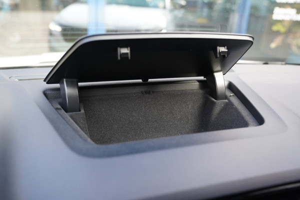 Škoda Karoq 1.5 TSI ACT Sportline Business|Prijs rijklaar incl.12 mnd garantie| Navi Keyless Stoel/Stuur+achterbank verw. Carplay