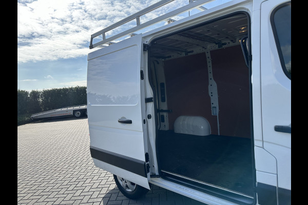 Nissan NV400 2.3 dCi 136 PK / GLASRESTEEL / L1H1 / IMPERIAAL / TREKHAAK / CAMERA / NAVI / ECC / CRUISE