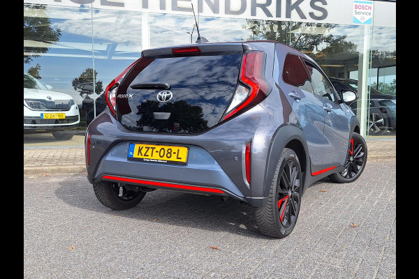 Toyota Aygo X 1.0 VVT-i MT Under Cover Automaat | Special Edition | Climate  | Navi | Camera | CC | 18"LM velgen |
