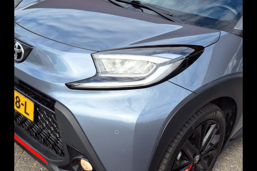 Toyota Aygo X 1.0 VVT-i MT Under Cover Automaat | Special Edition | Climate  | Navi | Camera | CC | 18"LM velgen |