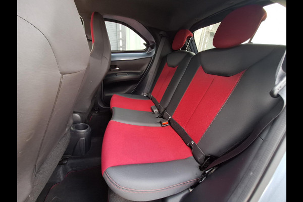 Toyota Aygo X 1.0 VVT-i MT Under Cover Automaat | Special Edition | Climate  | Navi | Camera | CC | 18"LM velgen |