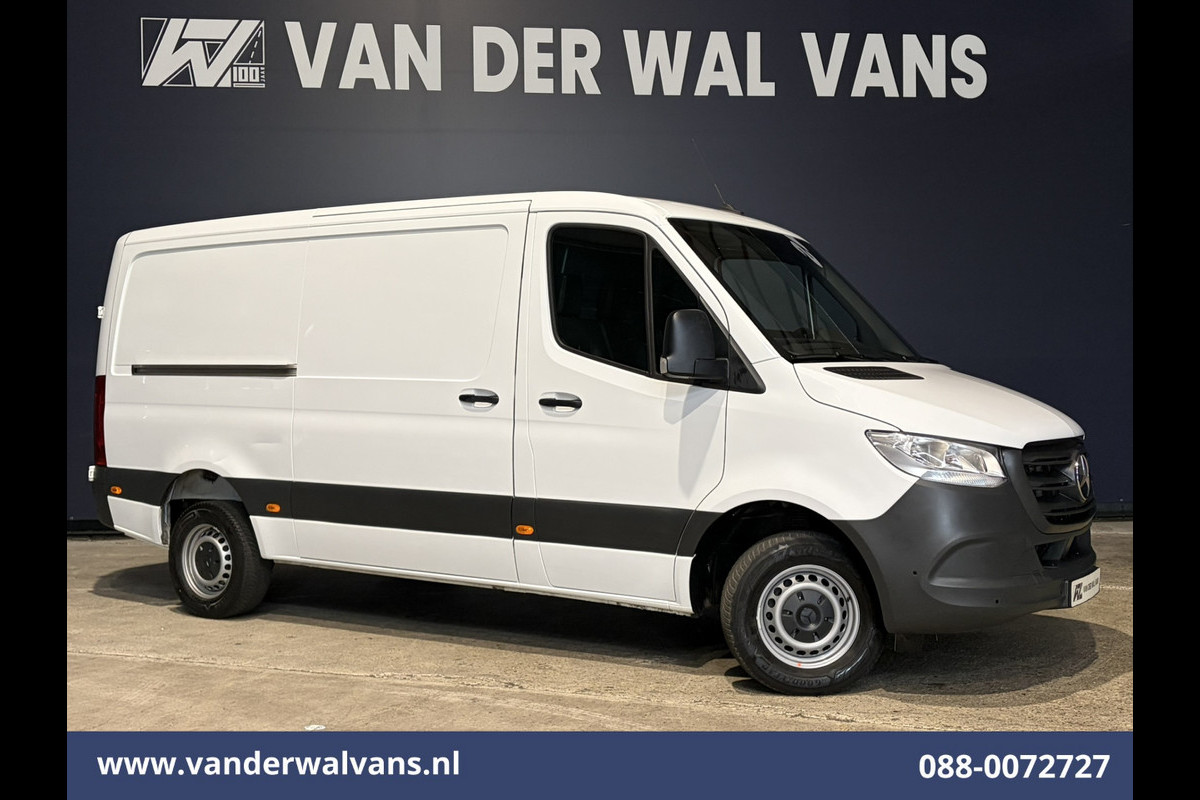 Mercedes-Benz Sprinter 317 CDI 170pk L2H1 Euro6 Airco | Camera | Navigatie | 2800kg Trekhaak | Apple Carplay Android Auto, Stoelverwarming, 270 Graden Achterdeuren, Parkeersensoren, Bijrijdersbank