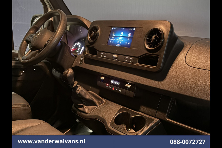 Mercedes-Benz Sprinter 317 CDI 170pk L2H1 Euro6 Airco | Camera | Navigatie | 2800kg Trekhaak | Apple Carplay Android Auto, Stoelverwarming, 270 Graden Achterdeuren, Parkeersensoren, Bijrijdersbank