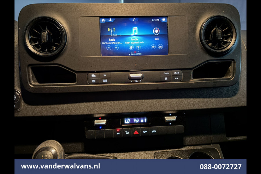 Mercedes-Benz Sprinter 317 CDI 170pk L2H1 Euro6 Airco | Camera | Navigatie | 2800kg Trekhaak | Apple Carplay Android Auto, Stoelverwarming, 270 Graden Achterdeuren, Parkeersensoren, Bijrijdersbank