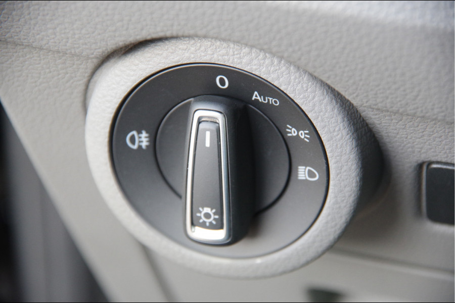 Volkswagen Transporter 2.0 TDI 150PK AUT. LED, DIGITAL COCKPIT, TREKHAAK, 17'' LMV, ADAPT. CRUISE, CAMERA, NAVI, AIRCO, PARKEERSENSOREN