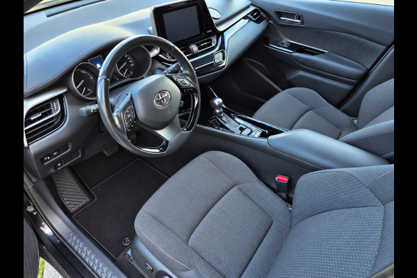 Toyota C-HR 1.8 Hybrid Dynamic Cruise! Line Assist! Acc! Camera! Stoelverwarming! Navi! Dab! Airco! Automaat! Mistlampen!