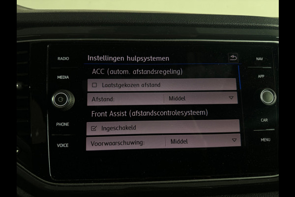 Volkswagen T-Roc 1.5 TSI Sport Pano|Keyless|Camera|Sfeer|ACC