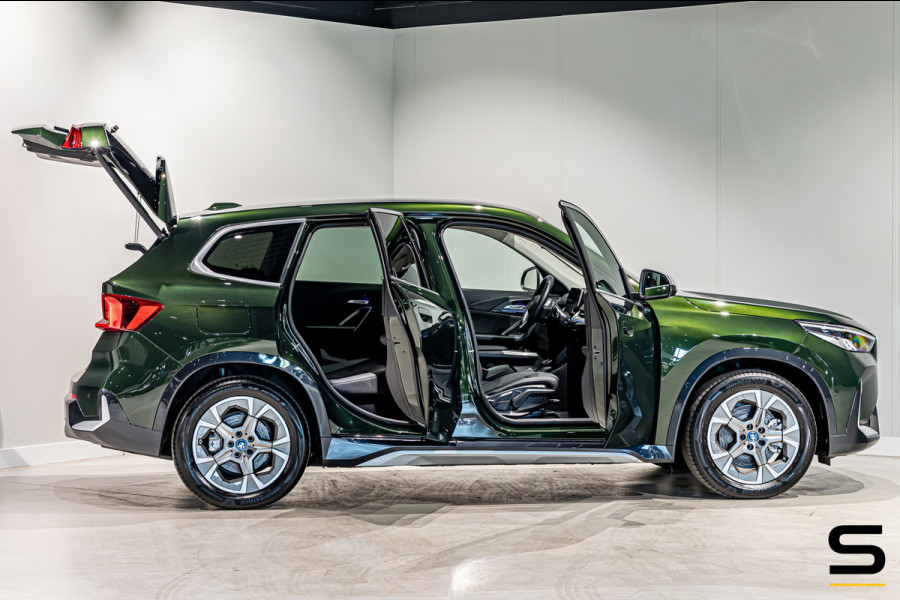 BMW iX1 EDrive30 X-Line|Sanremo Green|M-onderstel|Parking As