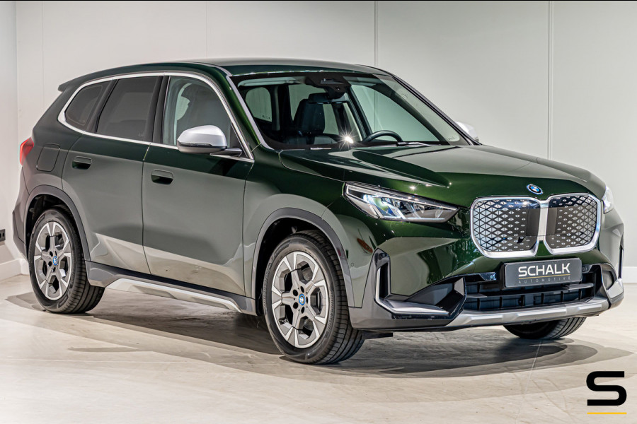 BMW iX1 EDrive30 X-Line|Sanremo Green|M-onderstel|Parking As