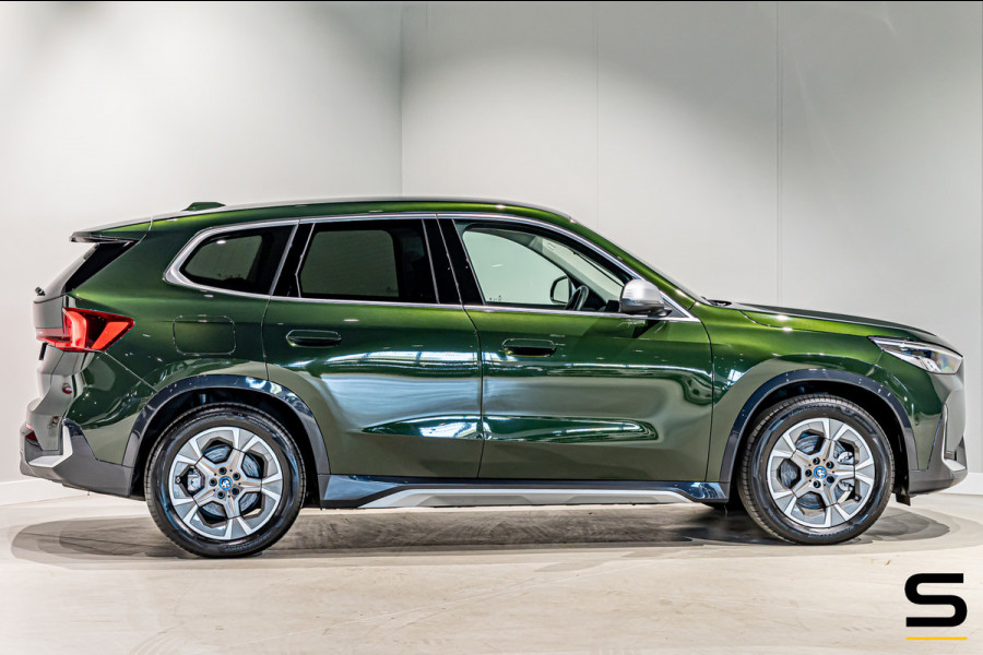 BMW iX1 EDrive30 X-Line|Sanremo Green|M-onderstel|Parking As