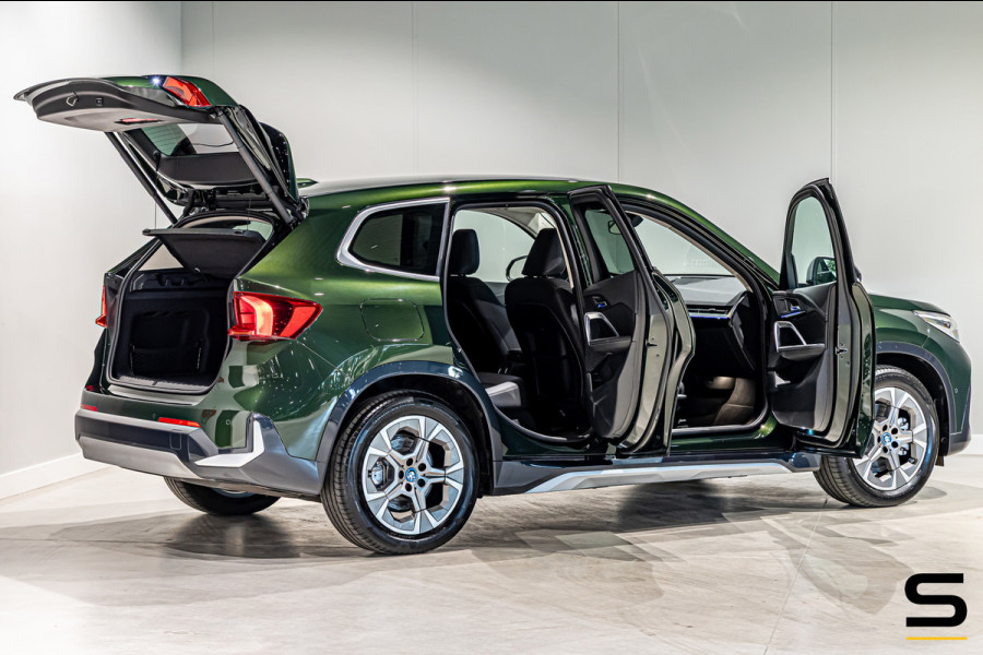 BMW iX1 EDrive30 X-Line|Sanremo Green|M-onderstel|Parking As