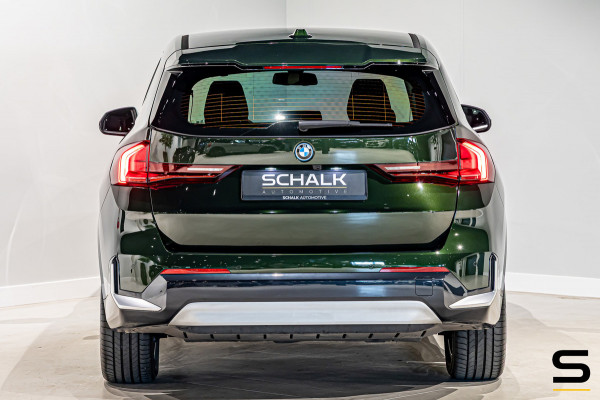 BMW iX1 EDrive30 X-Line|Sanremo Green|M-onderstel|Parking As
