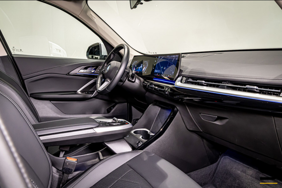 BMW iX1 EDrive30 X-Line|Sanremo Green|M-onderstel|Parking As