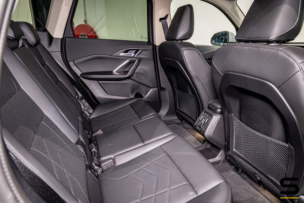 BMW iX1 EDrive30 X-Line|Sanremo Green|M-onderstel|Parking As