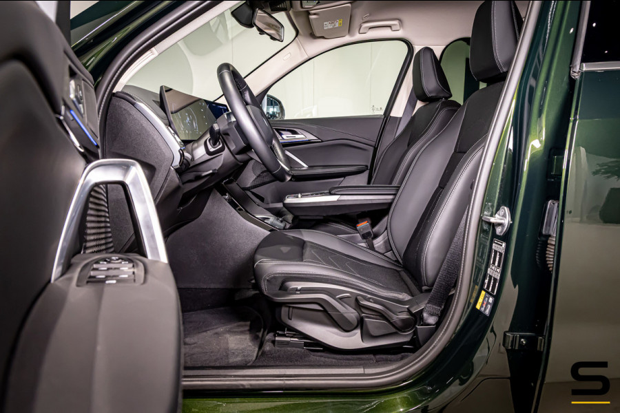 BMW iX1 EDrive30 X-Line|Sanremo Green|M-onderstel|Parking As