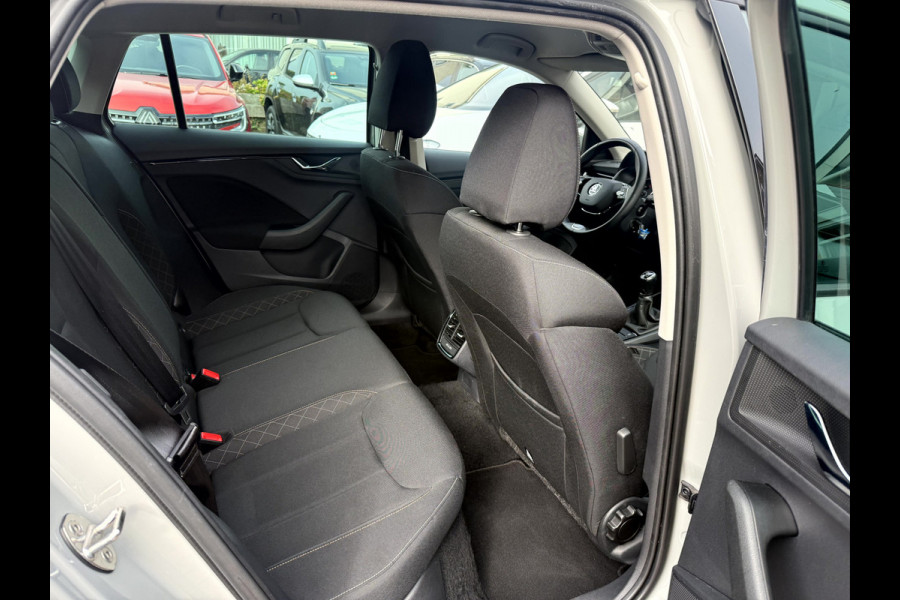 Škoda SCALA 1.0 TSI Ambition Comfort Climate Controll, 16''Lmv, App Connect