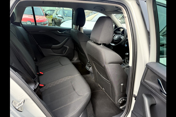Škoda SCALA 1.0 TSI Ambition Comfort Climate Controll, 16''Lmv, App Connect