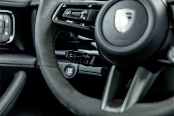 Porsche Panamera 4.0 Turbo S E-Hybrid - BTW | Akrapovic | Full PPF | Sport Chrono + | Passenger Display | Burmester