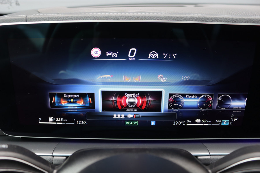 Mercedes-Benz GLE AMG 53 Hybrid Premium 4MATIC+ | Luchtvering | Distronic | Massage | Soft-Close | Trekhaak | Stoelventilatie | Verwarmd Stuurwiel | HUD | Burmester | Keyless Go |