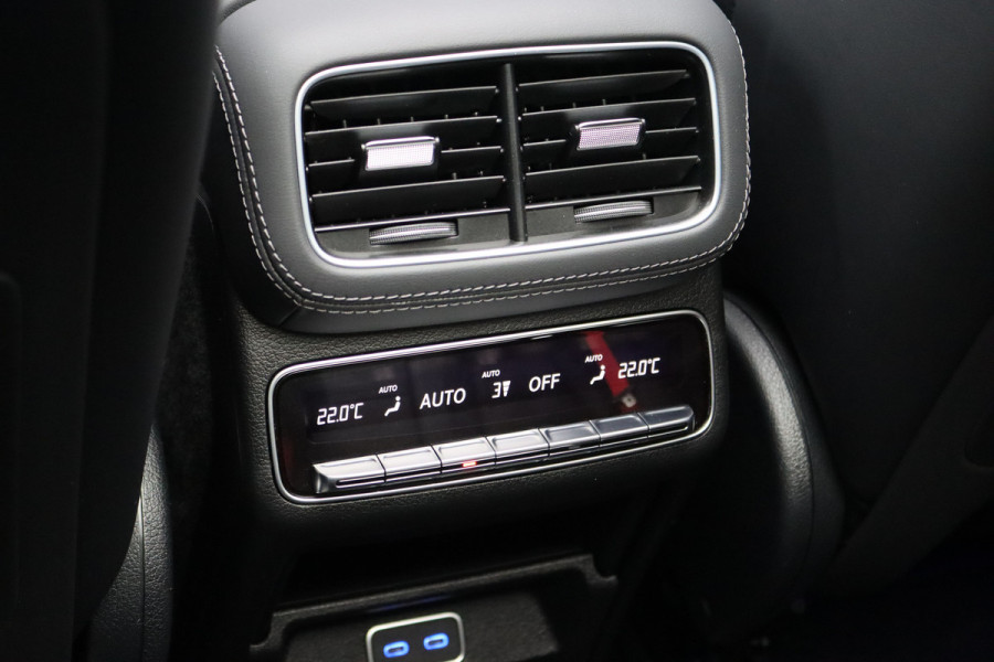 Mercedes-Benz GLE AMG 53 Hybrid Premium 4MATIC+ | Luchtvering | Distronic | Massage | Soft-Close | Trekhaak | Stoelventilatie | Verwarmd Stuurwiel | HUD | Burmester | Keyless Go |