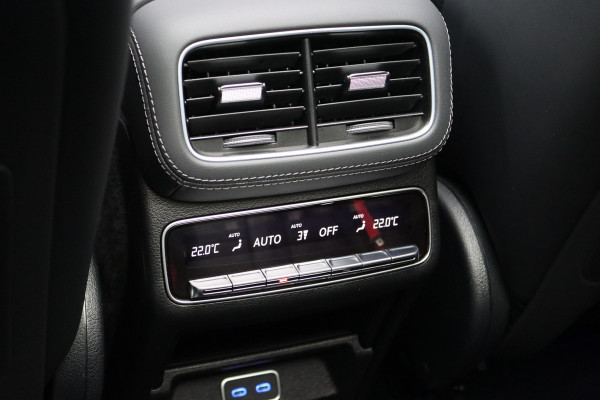 Mercedes-Benz GLE AMG 53 Hybrid Premium 4MATIC+ | Luchtvering | Distronic | Massage | Soft-Close | Trekhaak | Stoelventilatie | Verwarmd Stuurwiel | HUD | Burmester | Keyless Go |