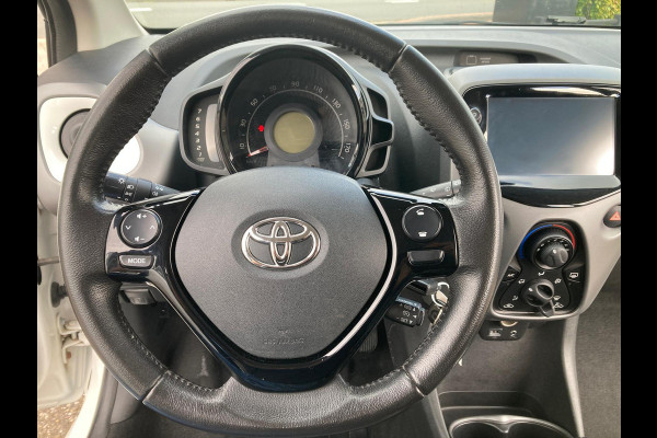 Toyota Aygo 1.0 VVT-i X-Play | 2019 | 233.000 KM | Airco | Multimedia | APK 09-2027