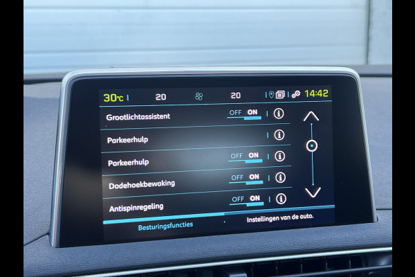 Peugeot 3008 1.6 HYbrid4 300 GT | Pano | Leder | Memory | Camera