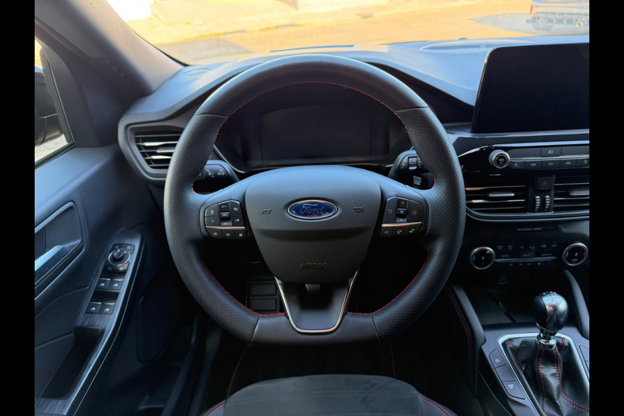 Ford Kuga Ford KUGA 1.5 EcoBoost ST-Line X 150PK Elek Trekhaak 1800KG Trekgewicht,Panoramadak,Apple Carply,ACC,PDC,Camera A