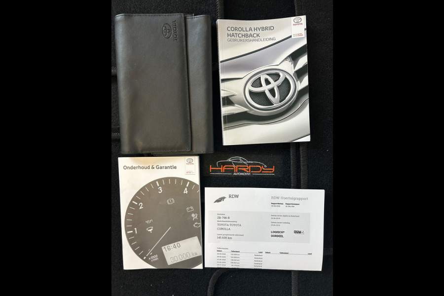 Toyota Corolla Touring Sports 2.0 Hybrid Style Trekhaak 100% Dealer Onderhouden NL-Auto